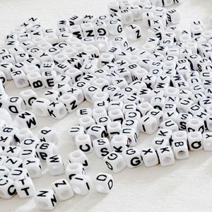 50개 알파벳 비즈 6mm 구멍큰 이니셜 키링 만들기 부자재 재료