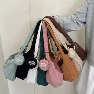 8컬러 코듀로이 반달 크로스백 골지 보부상 가방 숄더백 단체 대량 반달백