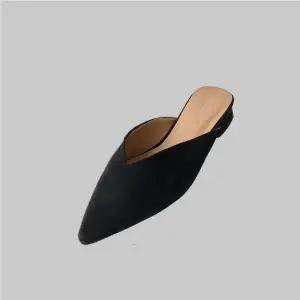 미르바네스 59000원 슈즈 238 브이컷 스웨이드 뮬_3cm