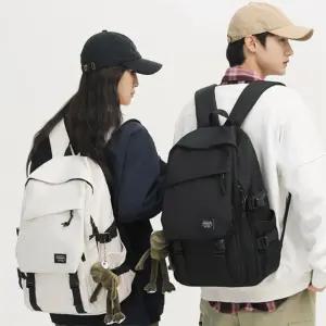 데일리 백팩 전면 이중포켓 캐주얼 대학생 가방 수납형 여행백팩 블랙 화이트 2컬러