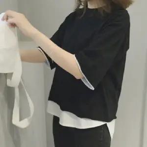 레이어드 느낌 오버핏 반팔티셔츠 밑단 소매 덧댐 티셔츠 캐쥬얼 루즈핏 반팔티 블랙 그레이 티