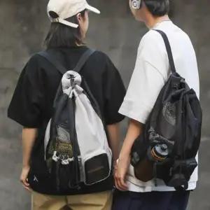 남성 캐주얼 메쉬 조임 스포츠 백팩