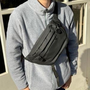 캐주얼스타일 남성힙색 다양한패션 활용도좋은 다용도