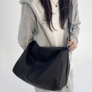 빅사이즈 학원 가방 대학생 캐주얼 백 한 크로스백 여자크로스백 학생크로스백