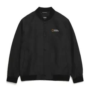 [공식] 내셔널지오그래픽 N241UJP930 디오네 스타디움 점퍼 CARBON BLACK