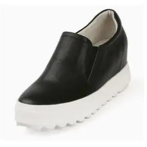 [롯데백화점]오브엠 여성 키높이 슬립온 F23D6122 6cm. 오브엠