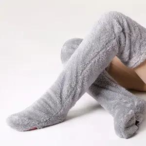 겨울 후리스 레그워머 남여공용 다리 따뜻한 수족냉증 무압박 롱 수면양말 극세사 니삭스