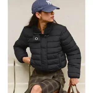 [비터셀즈] [임직원] 비터셀즈 Hairy Neck Light Puffer Jacket-Black