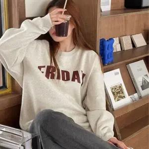 [위드기프트] 프라이데이 기모맨투맨