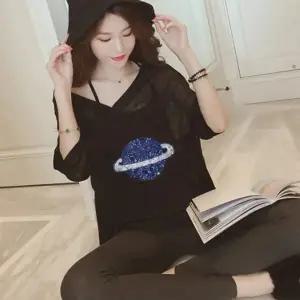 [위드기프트] 우주프린팅 시스루 나시티셔츠
