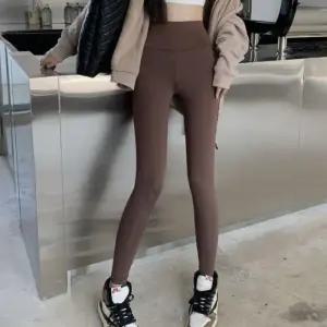 [피커]레깅스 컷팅 신축성 운동레깅스 여성 스포츠 타입