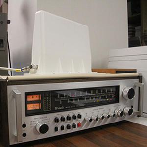 FM-R2 실내외 설치겸용 FM방송 저잡음 지향성 안테나  도심 밀집 지역의 반사파 잡음 저감 가능