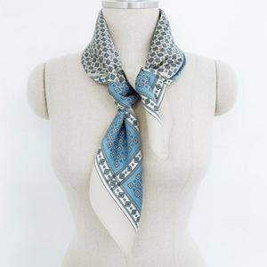 [애슬릿] 작은 네모 모양 정사각 쁘띠 스카프