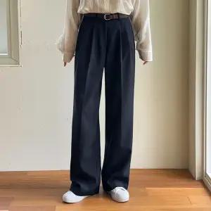 [시크폭스] 피온 투 핀턱 세미 와이드 슬랙스_53SL697