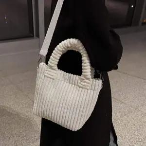 [콩심팥심]여자 겨울가방 골덴 손가방 크로스백 데일리 캐주얼룩 버킷백 여자숄더백 버킷숄더백 데일리가방