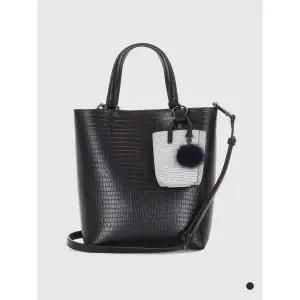 갤러리아 리쟈드 토트백 VYCUB4Z9111