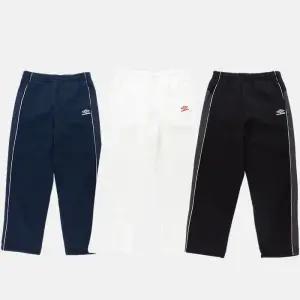 엄브로 하이브리드 2WAY 스트레이트 조거 기모 팬츠 UP421CFPO7