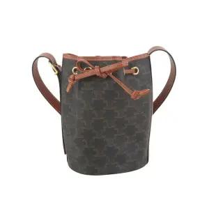 [중고명품] 191142BZJ 트리옹프 드로우 스트링 버킷백 스몰 35725Y