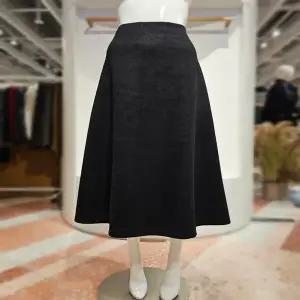 부루앤쥬디 스웨이드플레어스커트 BBRKSK012B