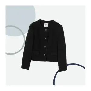 [국내매장정품] 에잇세컨즈 8SECONDS 칼라리스 숏 자켓 재킷 블랙 325X11LY25 130043