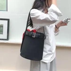 여성 스웨이드 미니백 토트백 숄더백 버킷백 데일리백 (WFK8K8D)