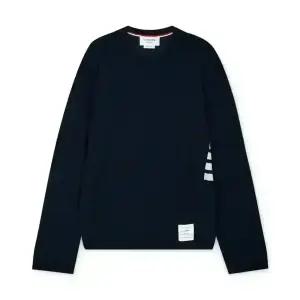 톰브라운 남성 사선 네이비 긴팔티 MJS218A J0084 415