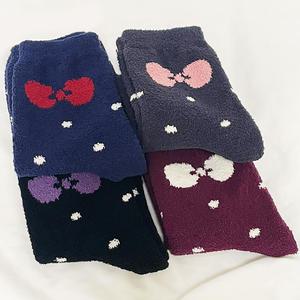 국산 미끄럼방지 여성 수면양말 리본 중목 보온 겨울양말 5켤레 구성