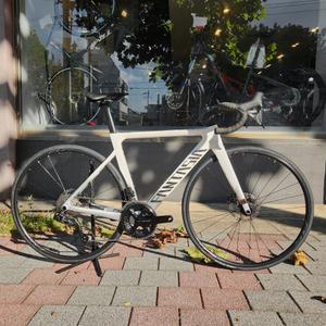 판타시아 레이다6 시마노 105 Di2 디스크 24단 카본 로드자전거