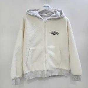 [에꼴리에]배색 양털 본딩 후드점퍼 22D1154_SC