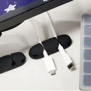 4구케이블고정홀더 말랑말랑한 책상선정리 4홀 (WFHVGIF)