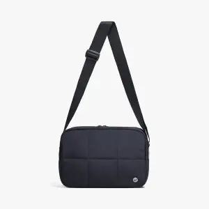 [프로스펙스]블랙 데일리 애슬레저 퀼팅 크로스백 / 캐쥬얼 여행 일상 미니백 보조가방 PW5BS23Z051_IC