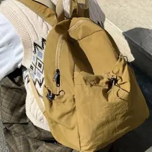 여성 무지 여행용 백팩 가벼운 대학생 가방 운동 학원 여성백팩 여자백팩 대학생백팩 가벼운백팩