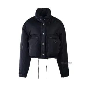 [라벨루쏘]  FW25 여성 리나일론 크롭 패딩 29Y132 1WQ9 F0002