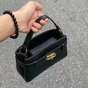 조니아 여성 가죽 미니 토트백 작은 핸드백 손가방