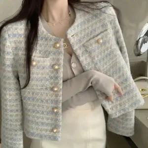 진주단추 노카라 트위드 자켓 여성 간절기 숏 봄자켓 여성아우터 봄아우터 꽃샘추위