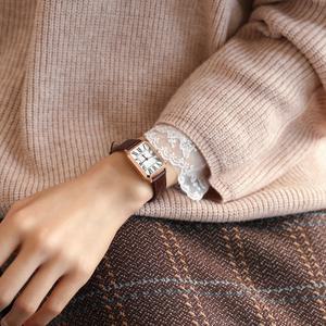 로이드 어썸스퀘어 데일리 브라운 가죽시계 LL2G19C10XGR