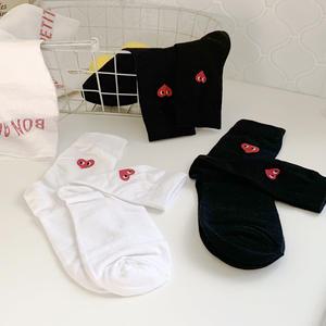 남성 빼꼼하트 중목양말 4켤레