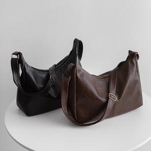 레더 빈티지 데일리 빅 크로스백 ba-60508c