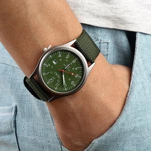 패션 가죽 메탈 커플 팔찌 여자 손목 시계 SOKI 남성용 달력 캔버스 스트랩 야광 아날로그 나일론 벨트 스