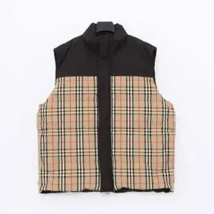 버버리 빈티지체크 리버시블 패딩 조끼 남성 자켓 8071366