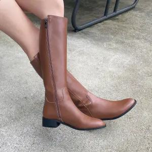 [롯데백화점]소보 샤베스 소가죽 프리미엄 롱부츠 3cm