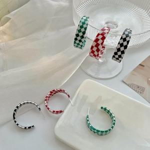 아크릴 일호스토어 칼라 체크 귀걸이 링 / [은침] (3fbfv)