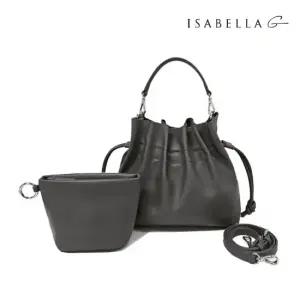 [이사벨라G] 스트링 소가죽 버킷백 - 블랙