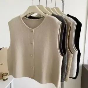 여성 레이어드 봄 가을 니트 데일리룩 단추니트조끼 (WFJPNA0)