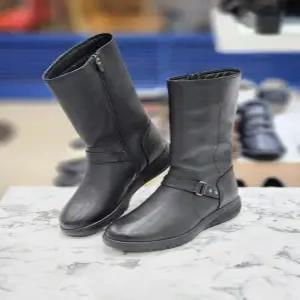 [허시파피]허시파피 세이브존05 천연소가죽 버클장식 쿠션UP 베이직 통굽 캐주얼 퍼 하프 부츠 4cm GLEFP61