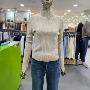 시슬리/애플아울렛/반하이넥 니트 풀오버 SAKP33461