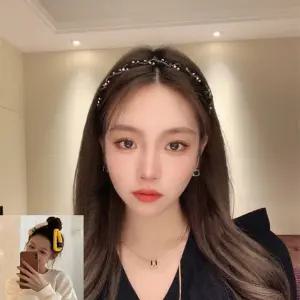 고급 얇은 보석 블랙 머리띠 큐빅 헤어밴드 스마일삔 큐빅머리띠