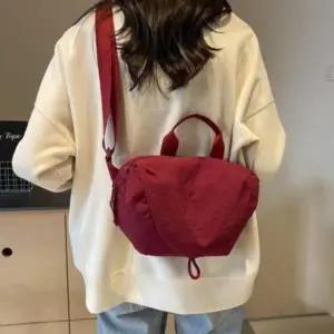 여성용 경량 스트랩 미니 크로스백 트렌드