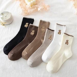 [갓샵]귀여운 곰 곰돌이 자수 양말 6color [여성 여자 골지 중목 예쁜 캐릭터 포인트 여학생 교복 가을 ...