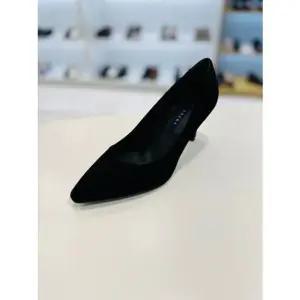 [갤러리아] 세라 여성 양가죽 스웨이드 기본 민자 스틸레토힐 정장 구두 S20P434 컬러 2종7CM